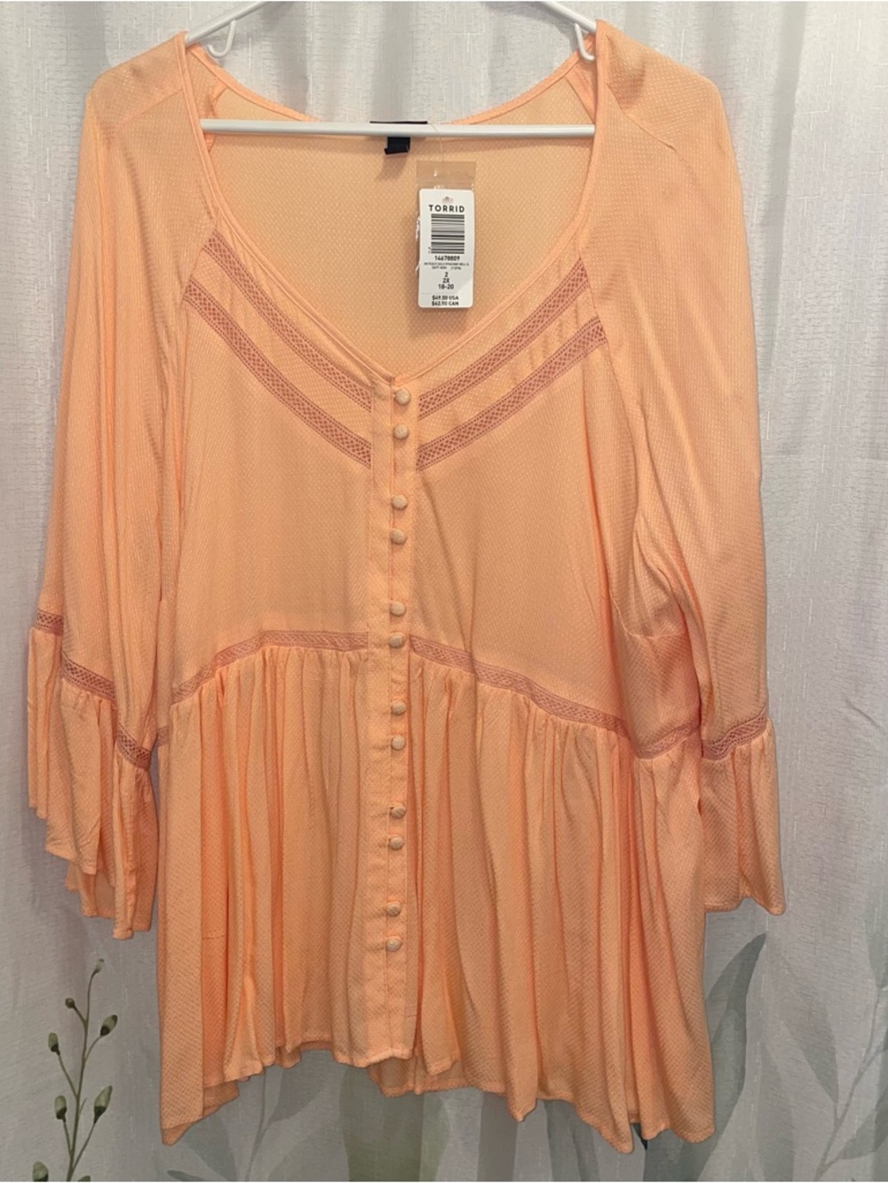 Torrid Peach Babydoll Bell Sleeve Blouse NWT Size 2